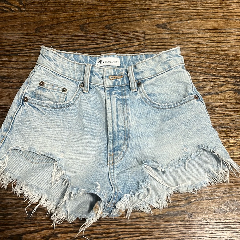 Mini Jean shorts Zara